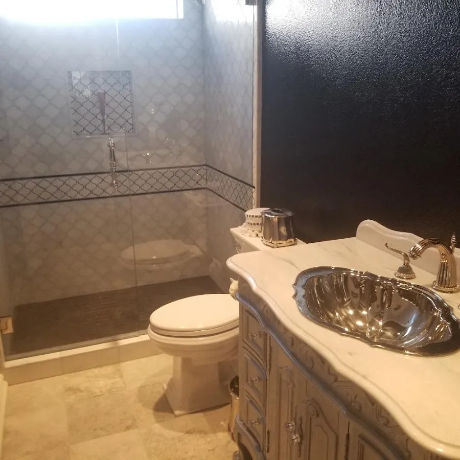 Professional plumbing work and bathroom remodeling in Altus